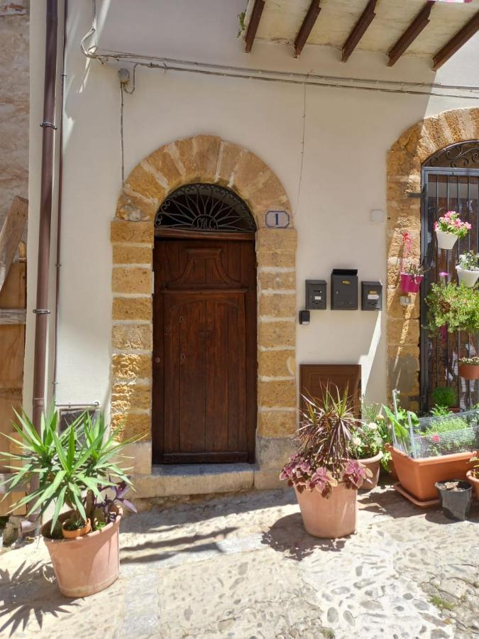 Balcone Delle Mura Cefalù Exterior foto
